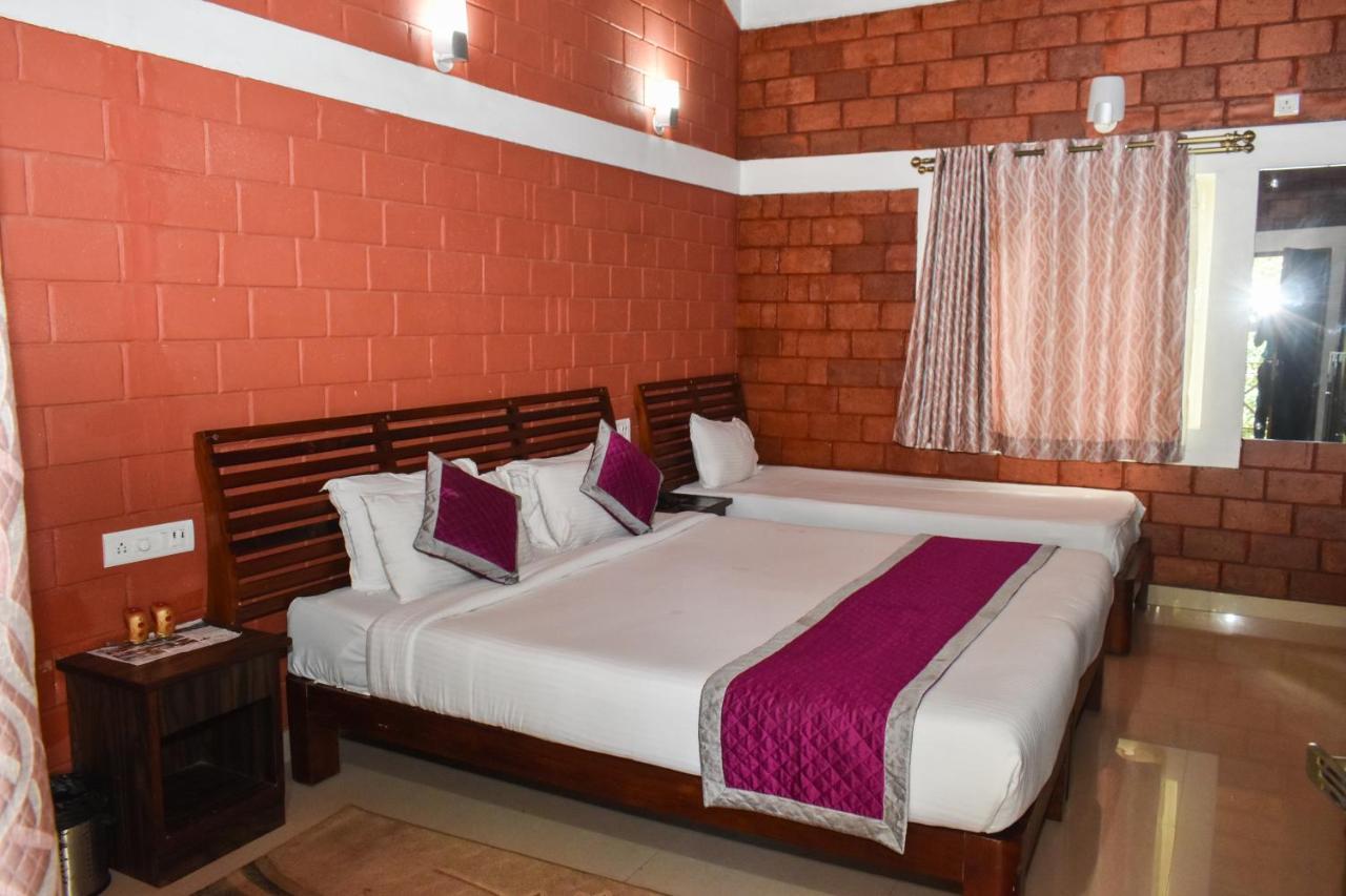 Coffee Grove Resort Chikmagalūr Esterno foto