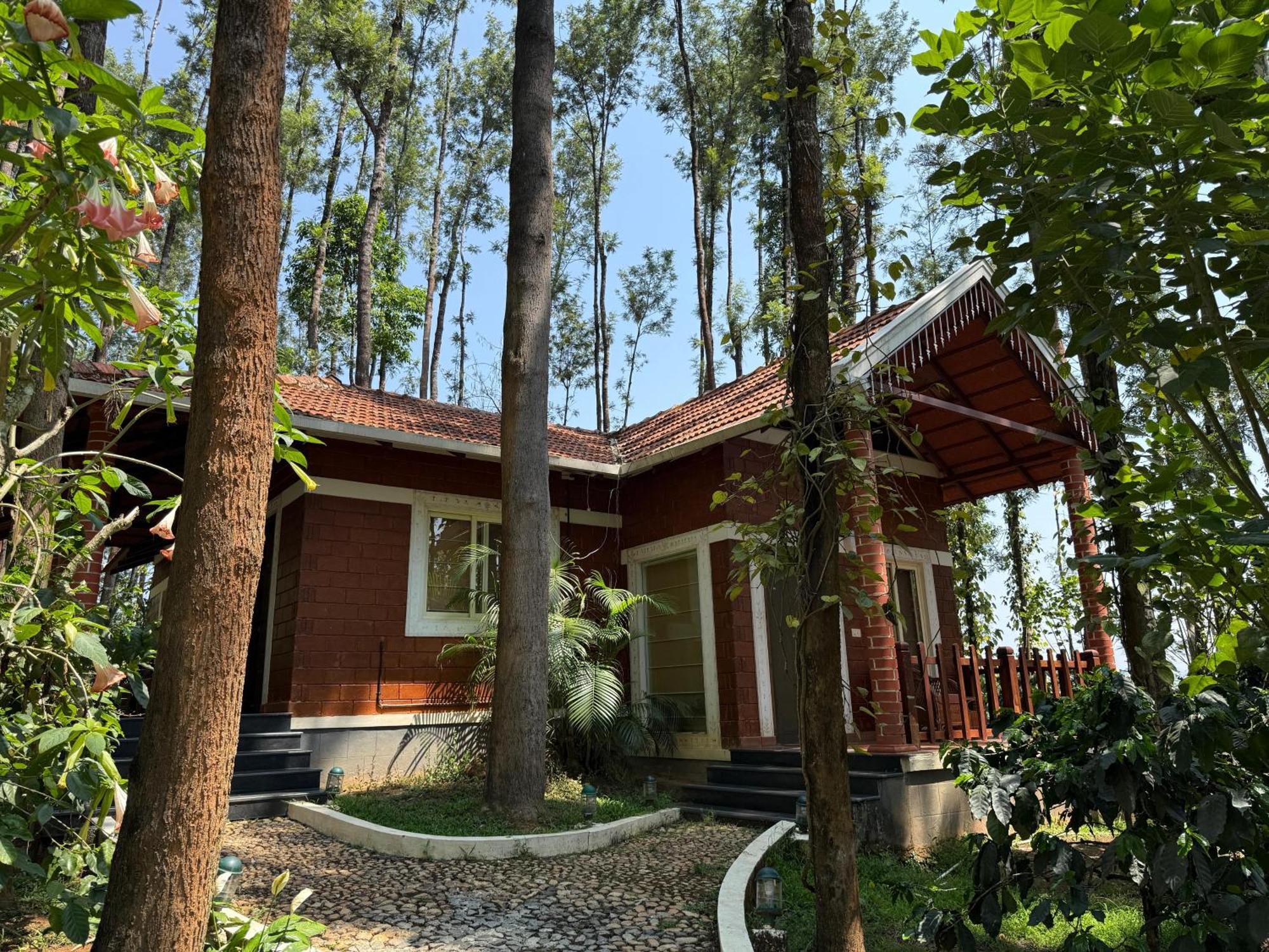 Coffee Grove Resort Chikmagalūr Esterno foto