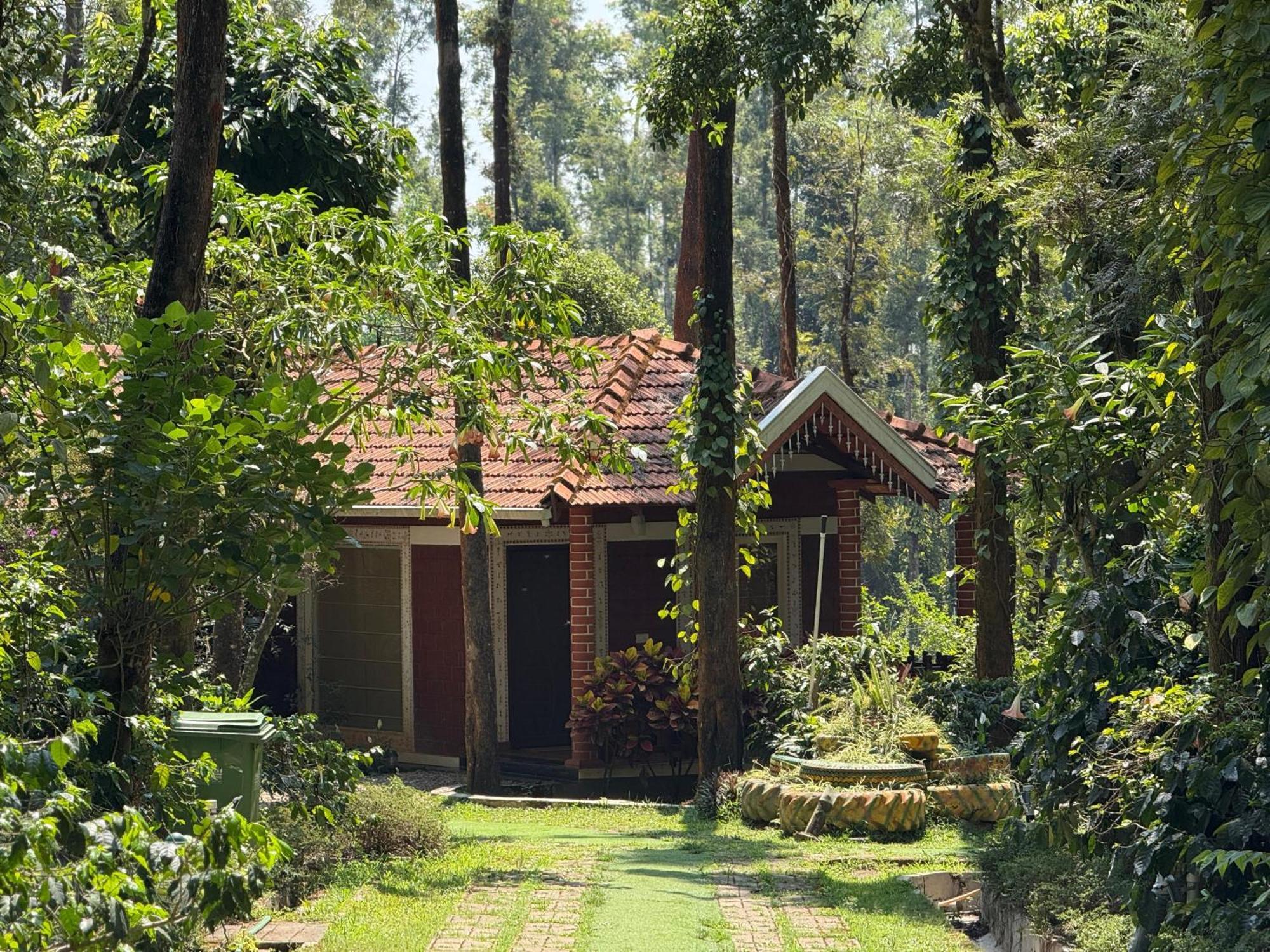Coffee Grove Resort Chikmagalūr Esterno foto